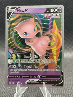 Pokemon Mew v Ultra Rare TCG Card Fusion Strike 113/264 Near Mint Condition - Image 1