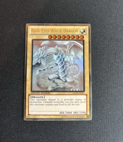 Blue-Eyes White Dragon GLD5-EN001 Gold Series: Haunted Mine Limited Edition LP - Image 1