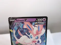 Sylveon V 074/203 Evolving Skies Holo Ultra Rare Pokemon Card TCG English NM - Image 2