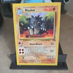 Pokemon 1999 Rhydon Jungle 45/64 SQUARE CUT MISCUT LP+/NM- - Image 1
