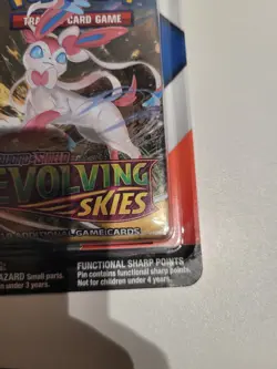 Pokemon TCG: Evolving Skies, Chilling Reign 2-Pack Blister & Pin. Dent On Case - Image 5