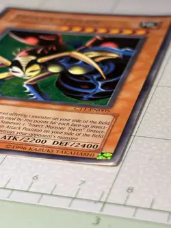 Konami Yu-Gi-Oh! Insect Queen CT1-EN005 Secret Rare Holo 2004 Tin - Image 3