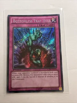 Yugioh Bottomless Trap Hole LCJW-EN078 Secret Rare 1st Edition - Image 1