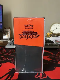 Pokemon TCG Sword & Shield Vivid Voltage Elite Trainer Box ETB Factory Sealed - Image 4