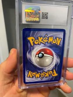 Pokemon TCG Charizard Base Set 4/102 Holo Unlimited Holo Rare - Image 2
