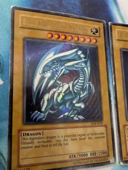 YuGiOh! Blue-Eyes White Dragon SDK-E001 Ultra Rare x 2 HP PLAYED/TAPED - Image 3