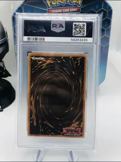 Yu-Gi-Oh! BlueEyes White Dragon Maximum Gold 1st ED MAGO EN001 PSA 9 MINT KONAMI - Image 2