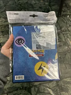 Pokemon Ultra Pro Pikachu & Mimikyu 4-Pocket Portfolio fur 80 Karten Neu Ovp - Image 2