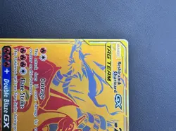 Reshiram & Charizard GX SM247 Gold Tag Team Promo NM Pokemon - Image 4