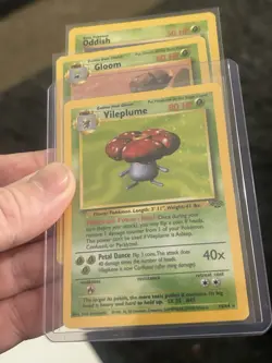 Pokemon TCG Jungle Oddish, Gloom, Vileplume Cards 1999 Vintage Lot - Image 2