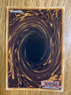 Yugioh! Blue-Eyes White Dragon BLMM-EN001 1st Edition Secret Rare NM - Image 2