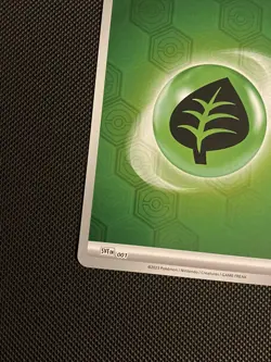 POKEMON TCG: SHROUDED FABLE LEAF ENERGY REVERSE HOLO CARD NM/M - Image 3