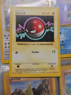 1999 Pokemon Base Set 1st Edition Voltorb 67/102 LP #67 - Image 1