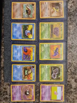 1999 Pokemon Vintage Base Set Fossil Card Lot 10 - Image 1