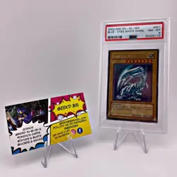 PSA 8 BLUE-EYES WHITE DRAGON 2002 SDK-001 KAIBA DECK Yu-Gi-Oh - Image 1