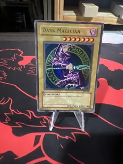 YUGIOH 2002 Dark Magician Sdy 006 (SDY) - Image 1