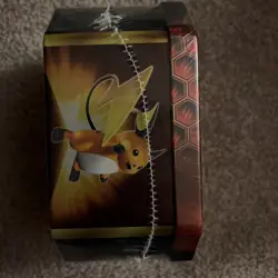 Pokemon TCG Hidden Fates Tin Charizard GX Factory Sealed Spanish Destinos - Image 4