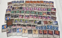 Mixed 1995 Magic: The Gathering (White Border) Trading Card Bundle (Set Of 100) - Image 1