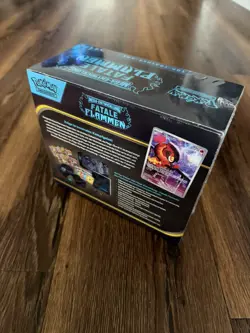 Pokemon TCG Mega Entwicklungen Fatale Flammen Top Trainer Box deutsch ETB - Image 4