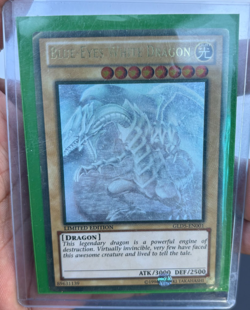 Yugioh Blue-Eyes White Dragon GLD5-EN001 Ghost Rare - Image 1