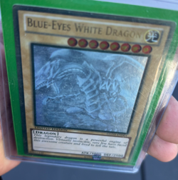 Yugioh Blue-Eyes White Dragon GLD5-EN001 Ghost Rare - Image 5