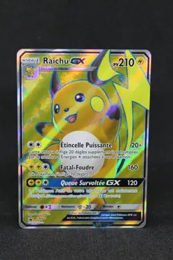 Carte Pokemon Raichu GX SM 90 SM Black Star Promos - Image 1