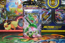 Pokemon Rayquaza V Battle Deck - Image 1