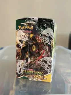 Pokemon Evolving Skies Booster Box Sealed new - Image 4