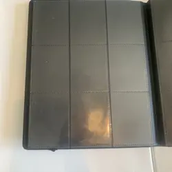 Ultra Pro Mewtwo 9-pocket Binder (360 Cards) - Image 4