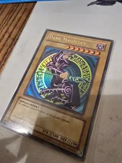 Yu-Gi-Oh! TCG Dark Magician SDY-006 Ultra Rare Card Lightly Played - Image 1