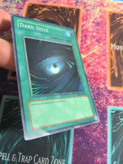 Yu-Gi-Oh! Dark Hole DB1-EN113 Unlimited Super Rare MP - Image 2