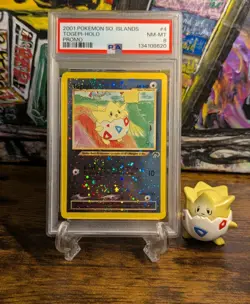 Pokemon 2001 🐣 Togepi 04/18 Southern Islands Reverse Holo 🏝 PSA 8 W Swirl 🍥 - Image 1
