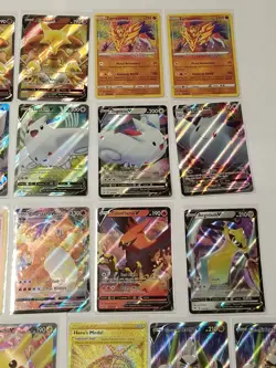 Pokemon 21 Card Lot Vivid Voltage Charizard Vmax Pikachu Full Art Secret Rare - Image 5