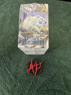 Pokemon TCG Sword & Shield Silver Tempest Booster Box English Sealed - Image 3