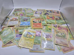 40 Card Pack GUARANTEED TWO Vintage (Pre-2003) Cards And 2 Modern Holos In Packs - Image 3
