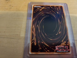 Yu-Gi-Oh! Majestic Red Dragon CT07-EN001 2010 Collectors Tins Limited Edition - Image 2