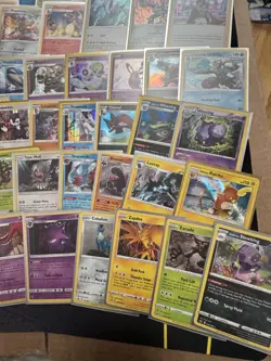 LOT OF 53 POKEMON CARDS HOLO RARES FROM SWSH AND SUN AND MOON - Image 4