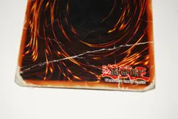 YuGiOh TCG: Blue-Eyes White Dragon SDK-001 - Very Heavily Played - Image 3