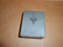 Original Magic the Gathering Ultra Pro Card Case - Image 3