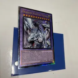 Dragon Master Magia - RA04-EN055 - Prismatic Collector's Rare 1st Edition - NM - Image 1