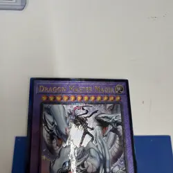 Dragon Master Magia - RA04-EN055 - Prismatic Collector's Rare 1st Edition - NM - Image 3