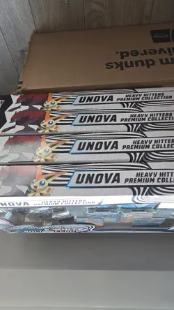 🔥PACK OF 4 Pokemon TCG Unova Heavy Hitters Premium Collection NEW - Image 1