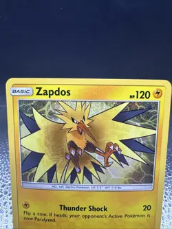 Pokemon TCG Zapdos Classic Collection Holo 12/34 - Image 3