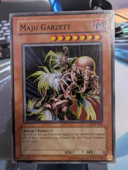 YuGiOh! Maju Garzett DCR-024 - Image 1