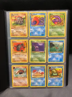 Jungle + Fossil Set Pokemon Cards Bundle No Duplicates 1999 Vintage WOTC + More - Image 1