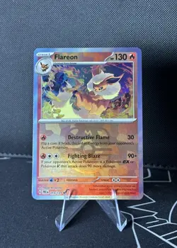 Flareon - Master Ball - 013/131 - Pokemon Prismatic Evolutions Rare LP - Image 1