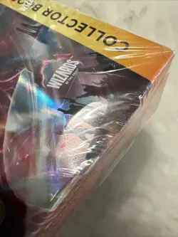 MTG – Ravnica Remastered Collector Box | Brothers| Magic the Gathering Tear Dent - Image 4