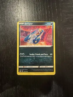 Seviper 116/196 - Pokemon - Lost Origin - NM/M - Image 1