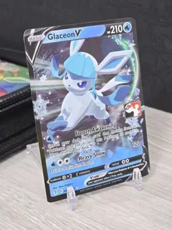 Pokemon Card TCG Glaceon V 040/203 Prize Pack Series 1 Promo Play Stamp 2021 NM - Image 1