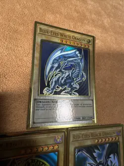 🔥 YUGIOH Blue-Eyes Red Eyes Dark Magician MAGO-EN001 1ST EDITION NM GOLD RARE - Image 3